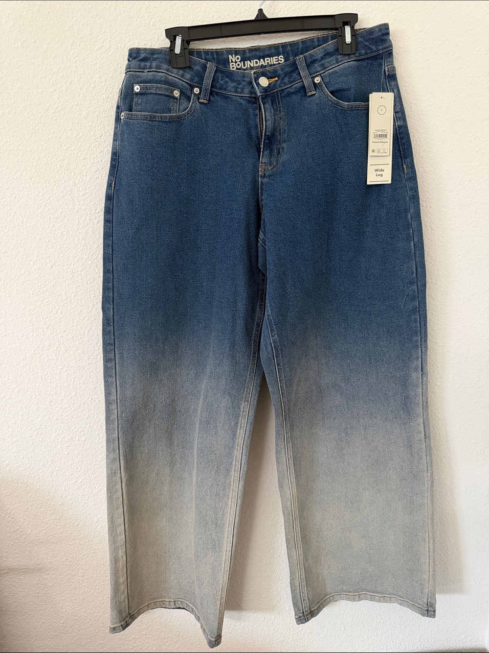 No Boundaries Men's Blue Fade Wide-Leg Jeans